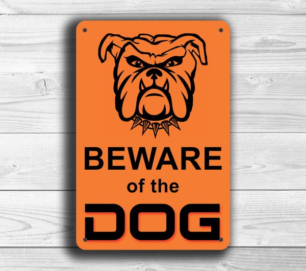 Classic style Beware the dog sign