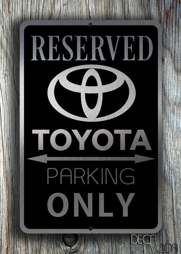 LynnYo22 Toyota Hilux Parking Only Fun Metal Sign 12x16 Notice Fun 4x4 Ute Owner Gift Plaque