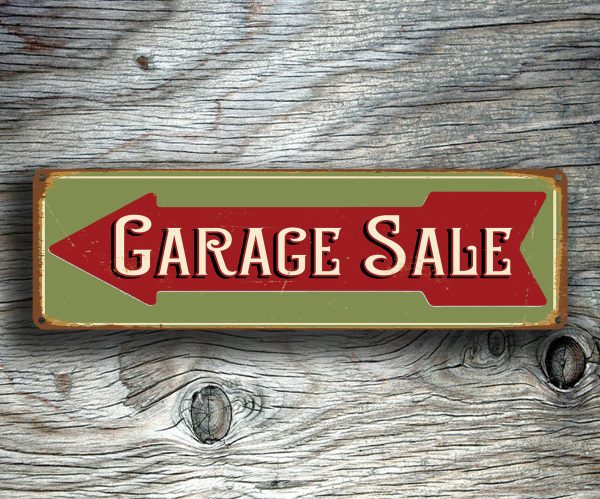 IIT 35450 Garage Sale Sign with Arrow 