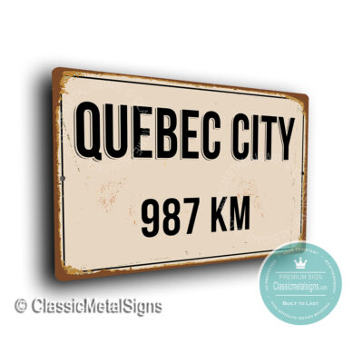 Quebec Street Sign