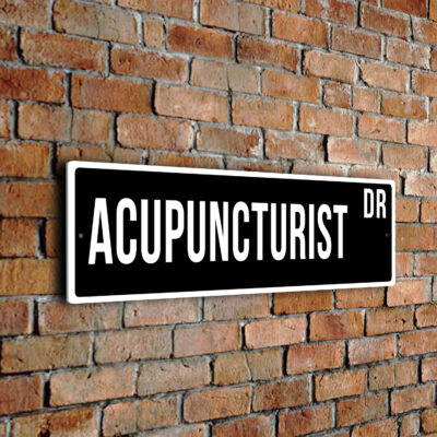 Acupuncturist street sign