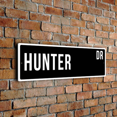 Hunter street sign