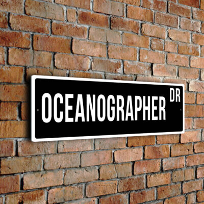 Oceanographer street sign