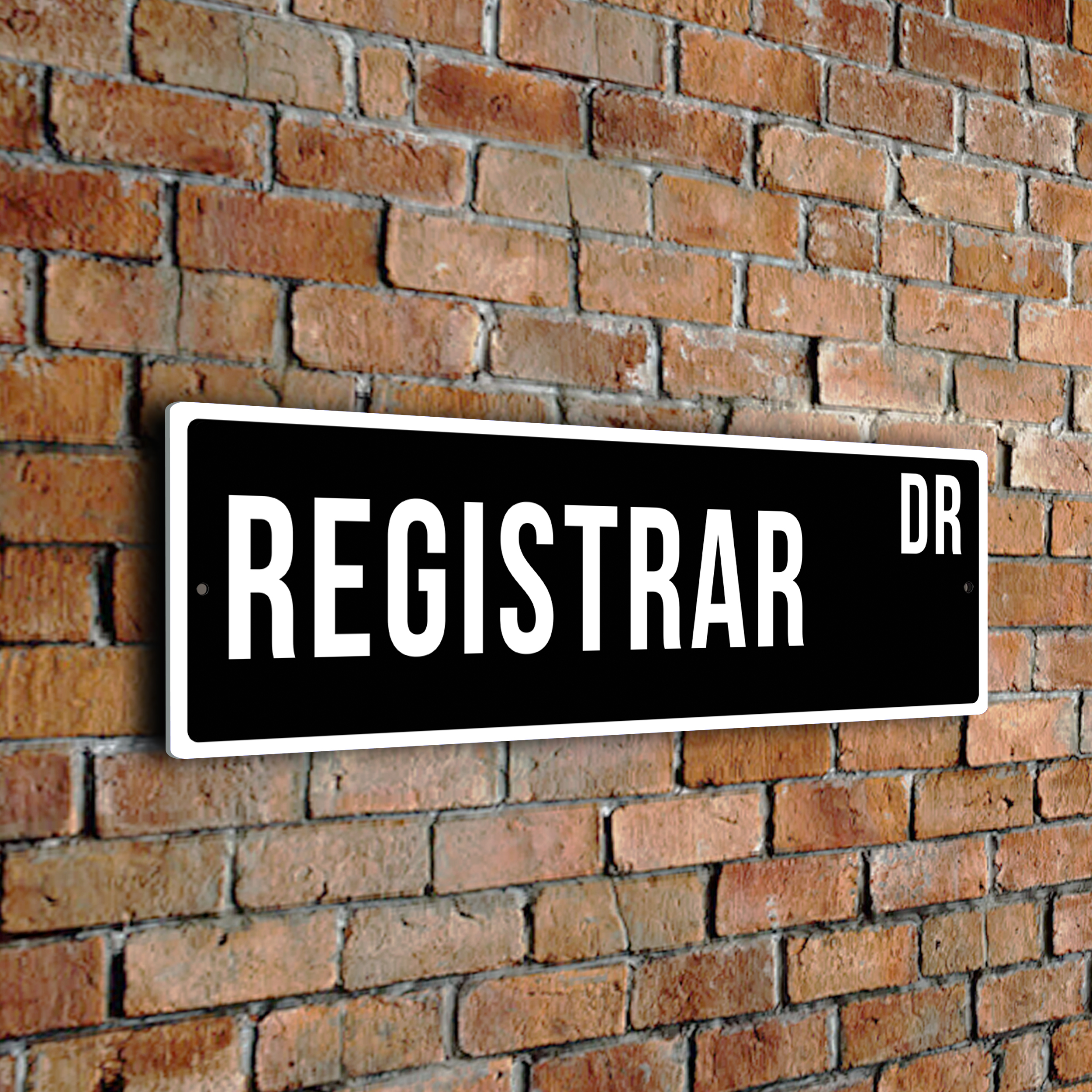 Registrar street sign